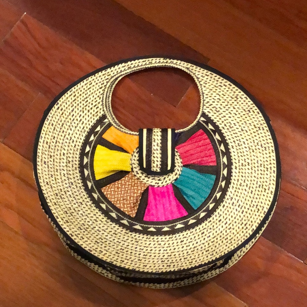 Straw bag